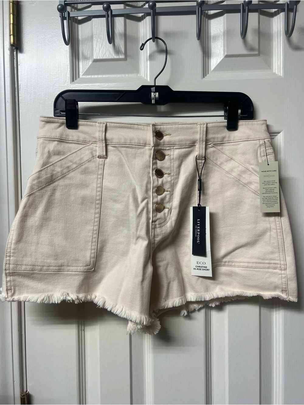 Liverpool Cream High-Rise Button-Front Frayed Hem Jean Shorts
